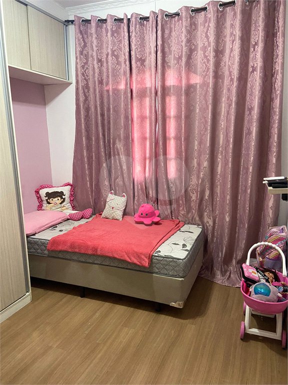 Casa à venda com 3 quartos, sendo 2 suítes, em Jardim Medina, Poá, SP