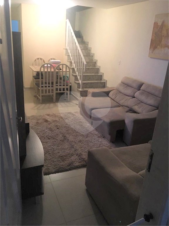 Sobrado à venda com 3 quartos, sendo 1 suíte, em Jardim Ana Rosa, São Paulo, SP