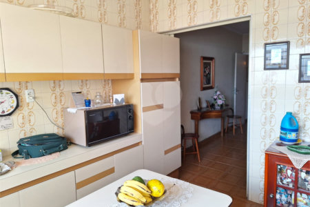Sobrado à venda com 3 quartos, sendo 1 suíte, em Vila Gustavo, São Paulo, SP