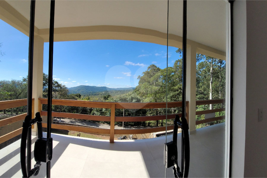 Casa à venda com 4 suítes no condomínio Sausalito, Mairiporã - SP