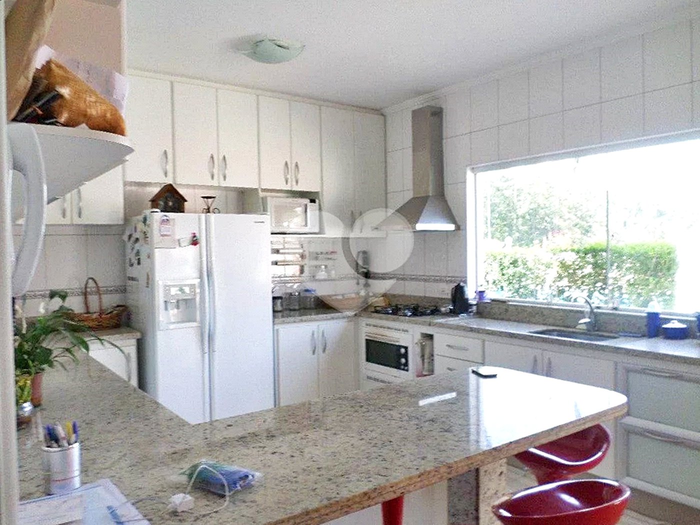 Casa à venda com 6 quartos, sendo 5 suítes,  no condomínio Conjunto Residencial Itaguaçu, São Paulo - SP