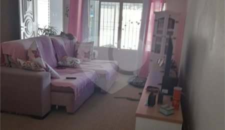 Sobrado à venda com 3 quartos, sendo 1 suíte,  em Vila Romero, São Paulo, SP
