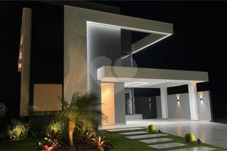 Casa em condomínio à venda com 4 quartos, sendo 1 suíte, em Ogiva, Cabo Frio, RJ