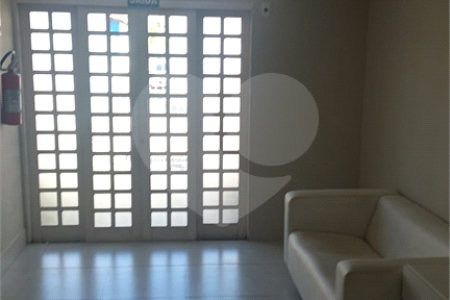 Salão Comercial à venda ou para alugar em Vila Vitória, Mogi das Cruzes, SP