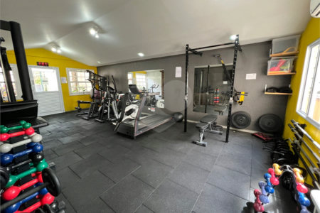 Casa para alugar com 3 quartos, sendo 1 suíte, no condomínio Res Villeneuve, São Paulo - SP