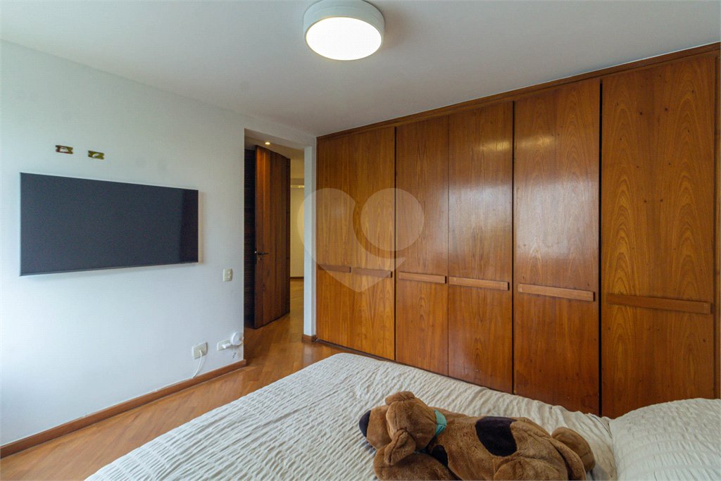 Apartamento à venda com 4 quartos, sendo 3 suítes, em Campo Belo, São Paulo, SP