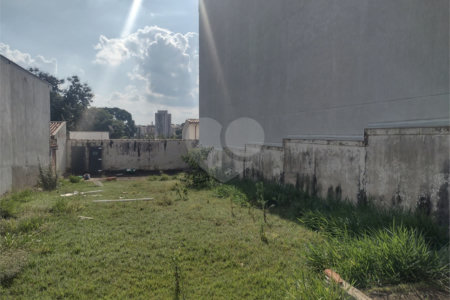 Terreno á venda no Jardim Paraíso
