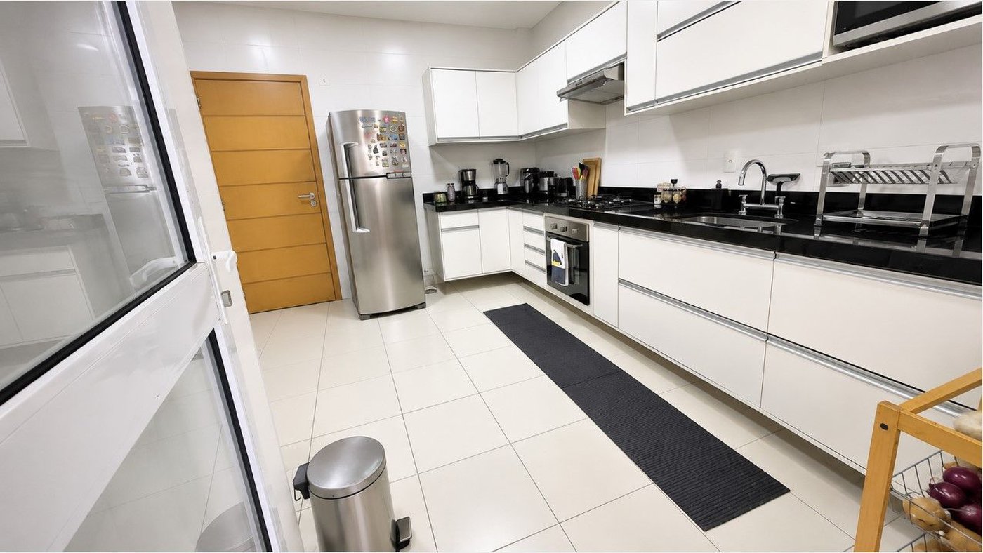 Apartamento com 3 dormitórios à venda, 210 m² por R$ 1.750.000,00 - Boqueirão - Santos/SP