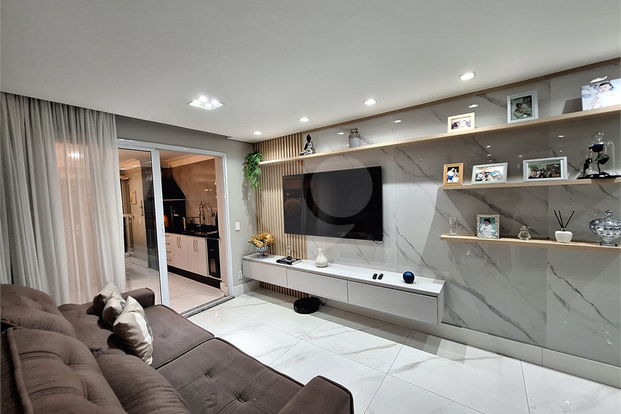 Apartamento à venda com 2 suítes em Vila Maria, São Paulo, SP
