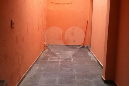 Sobrado à venda com 3 quartos, sendo 1 suíte, em Chora Menino, São Paulo, SP