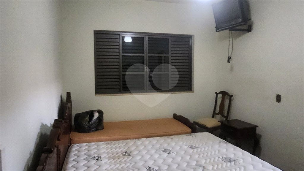 Casa à venda com 3 quartos, sendo 1 suíte, no Centro, Araraquara, SP