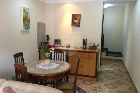 Casa à venda com 4 quartos, sendo 2 suítes,  em Vila Suzana, São Paulo, SP
