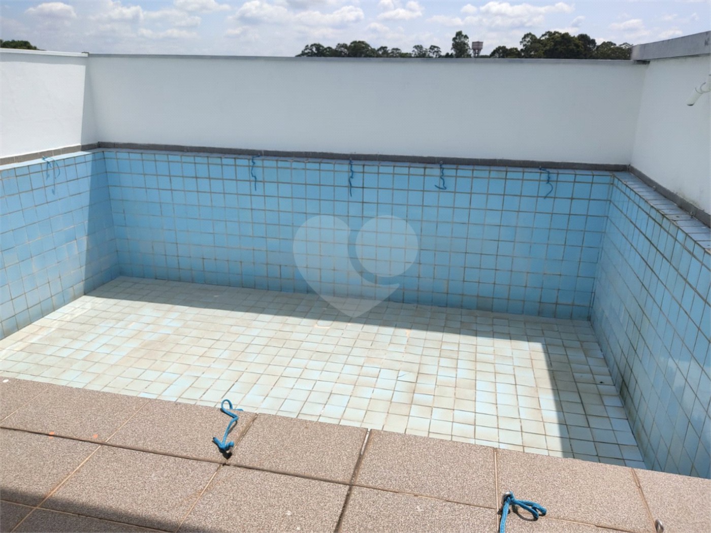 Sobrado à venda com 4 quartos, sendo 1 suíte, em Cidade Jardim Cumbica, Guarulhos, SP