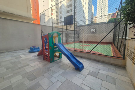 Apartamento à venda com 3 quartos, sendo 1 suíte, em Itaim Bibi, São Paulo, SP