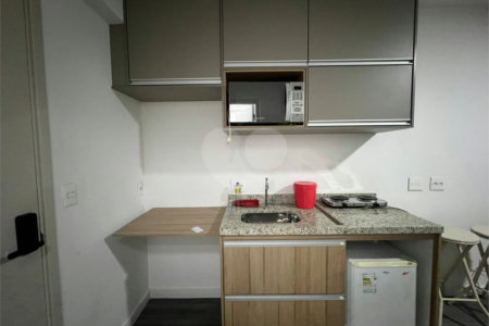 Apartamento à venda com 1 quarto em Jardim das Acácias, São Paulo, SP
