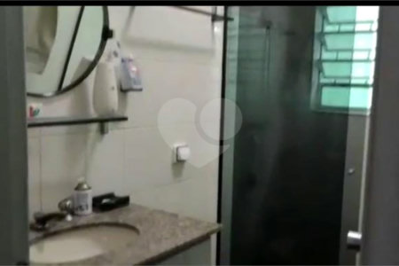 Casa Térrea à venda com 6 quartos em Jardim Rosana, São Paulo, SP