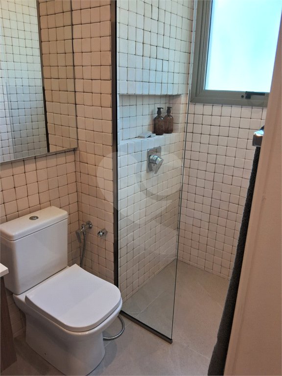 Apartamento à venda com 3 suítes em Moema, São Paulo, SP