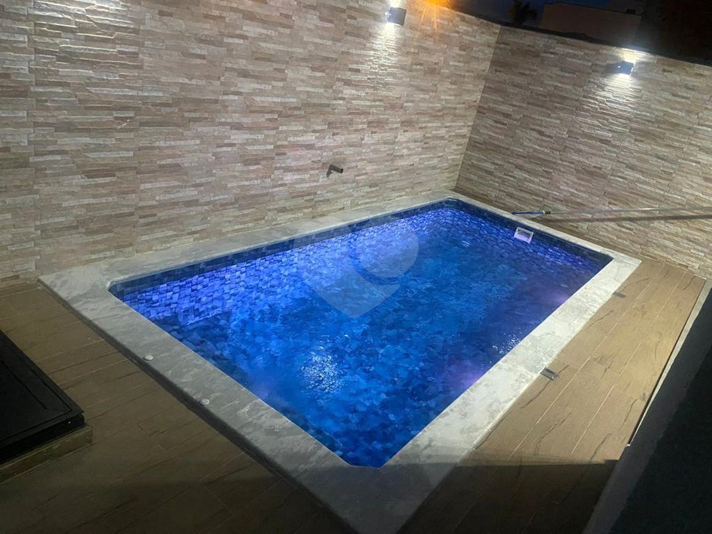 Casa à venda com 3 quartos, sendo 1 suíte, no condomínio Horto Florestal Villagio, Sorocaba - SP