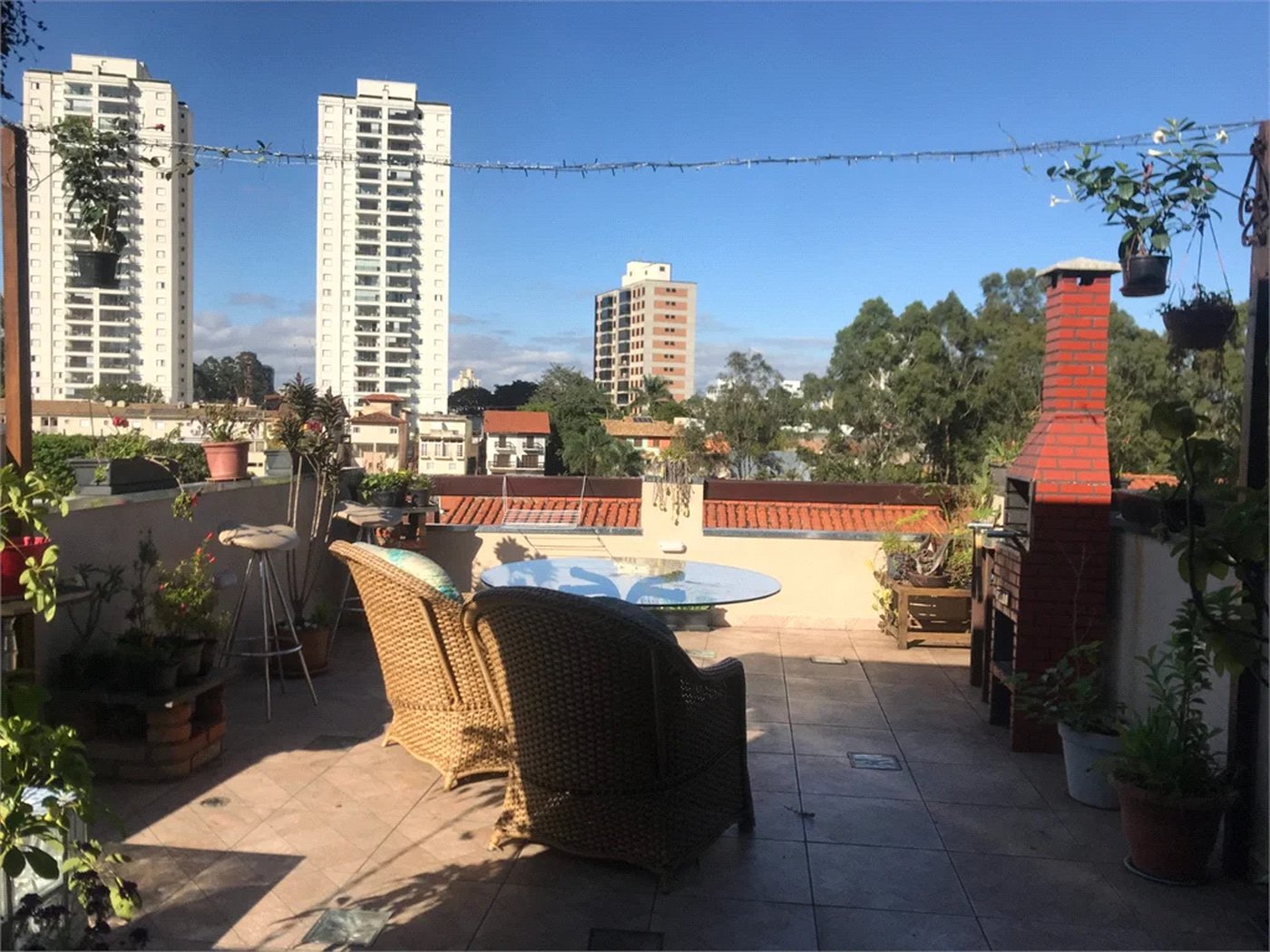Sobrado à venda com 3 quartos, sendo 1 suíte, em Vila Suzana, São Paulo, SP