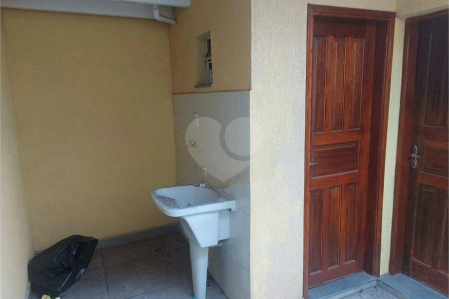 Sobrado à venda com 4 quartos em Parada Inglesa, São Paulo, SP