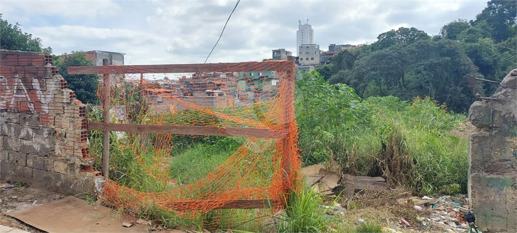 Terreno à venda em Guaianazes, São Paulo, SP