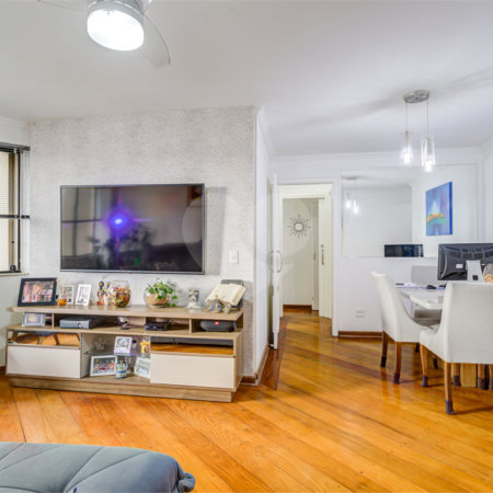 Apartamento à venda com 3 quartos, sendo 1 suíte, em Jardim Marajoara, São Paulo, SP