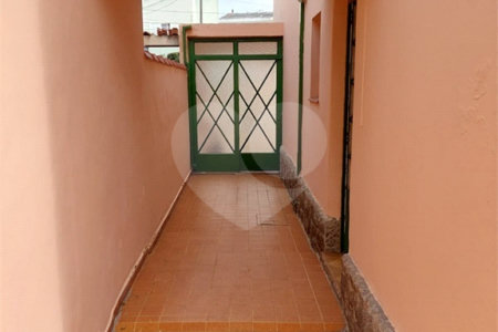 Sobrado à venda com 3 quartos em Vila Gumercindo, São Paulo, SP