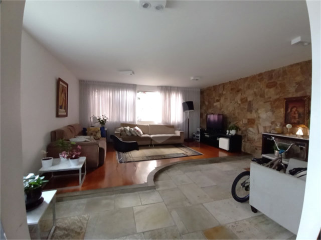 Casa à venda com 4 quartos, sendo 1 suíte,  em Santana, São Paulo, SP