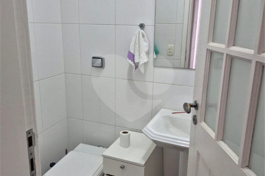 Sobrado à venda com 4 quartos, sendo 1 suíte, em Vila Guilherme, São Paulo, SP