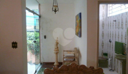 Casa à venda com 5 quartos, sendo 2 suítes,  em Parque Jabaquara, São Paulo, SP