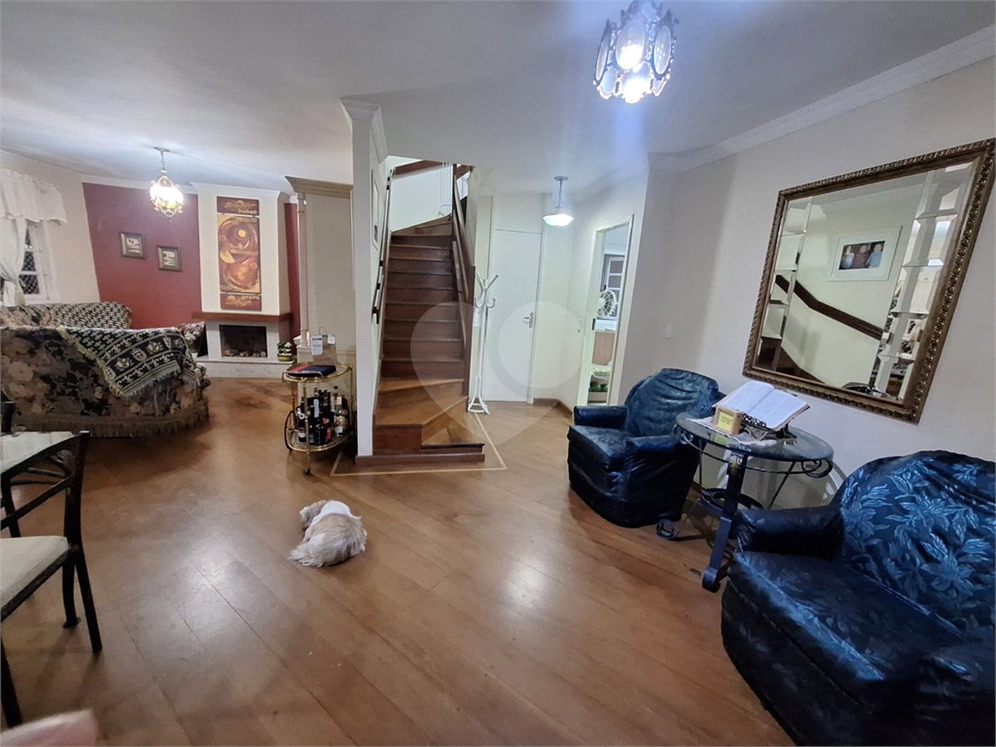 Casa à venda com 5 quartos, sendo 3 suítes,  no condomínio Vila Panamericana, São Paulo - SP