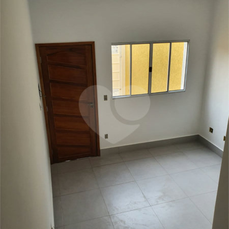 Sobrado à venda com 2 quartos em Vila Ponte Rasa, São Paulo, SP