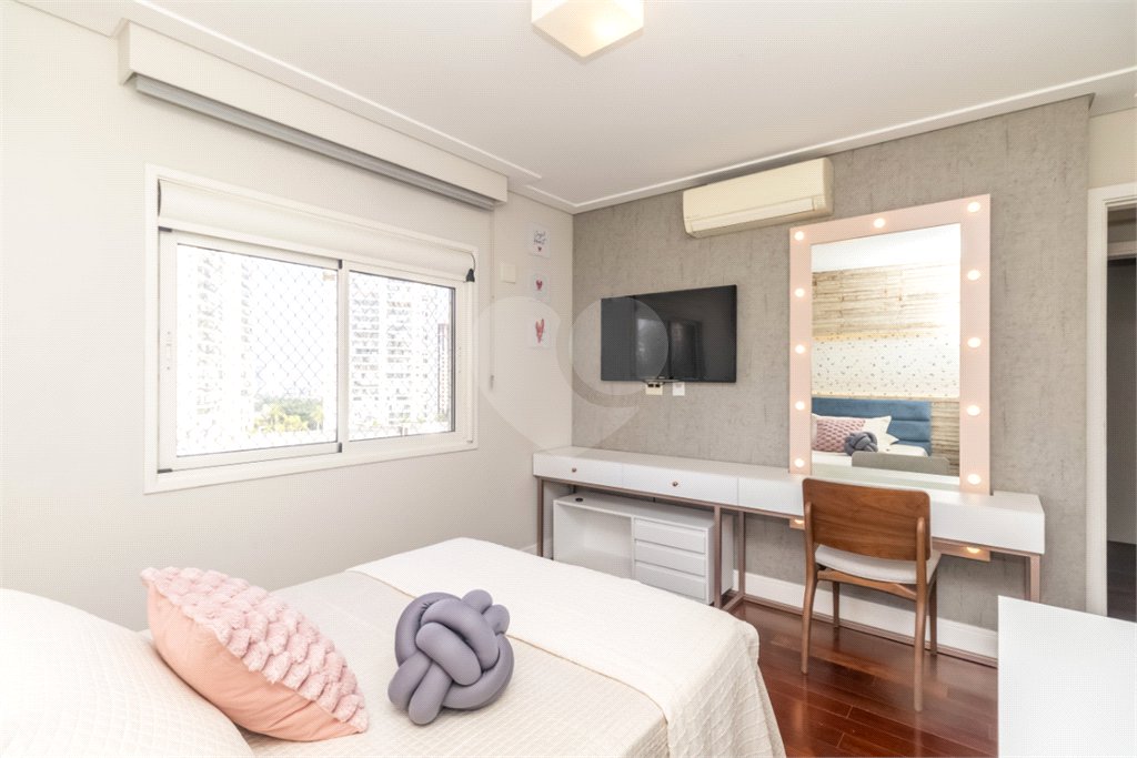 Apartamento à venda com 3 suítes em Alto da Boa Vista, São Paulo, SP