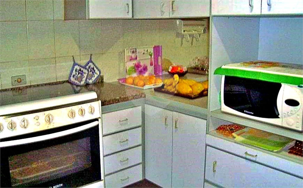 Casa à venda com 3 quartos, sendo 1 suíte,  em Jardim Aeroporto, São Paulo, SP