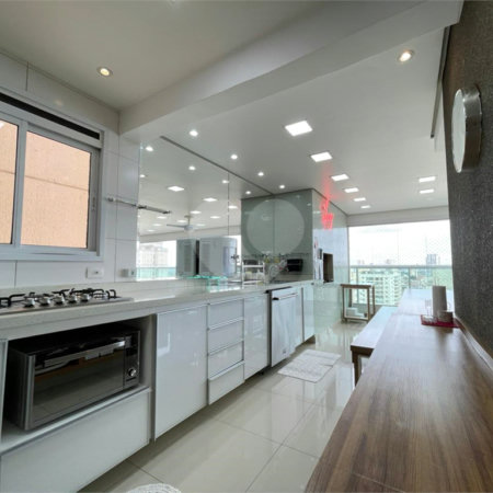Apartamento à venda com 3 suítes em Santa Teresinha, São Paulo, SP