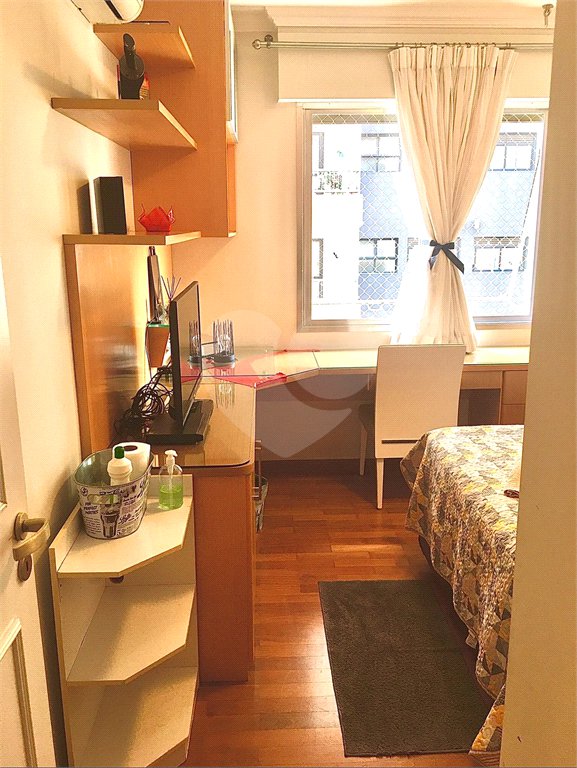 Apartamento à venda com 3 quartos, sendo 1 suíte, em Pinheiros, São Paulo, SP