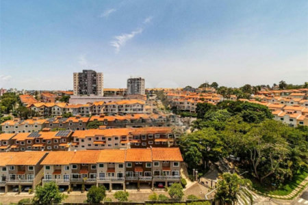Apartamento à venda com 3 quartos, sendo 1 suíte,  em Cidade São Francisco, São Paulo, SP