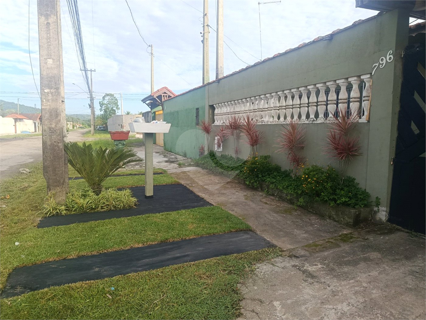Casa à venda ou para alugar com 3 quartos, sendo 1 suíte, em Florida Mirim, Mongaguá, SP
