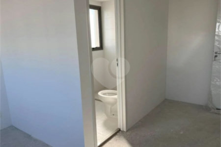 Apartamento à venda com 3 quartos, sendo 1 suíte,  em Vila Independência, São Paulo, SP
