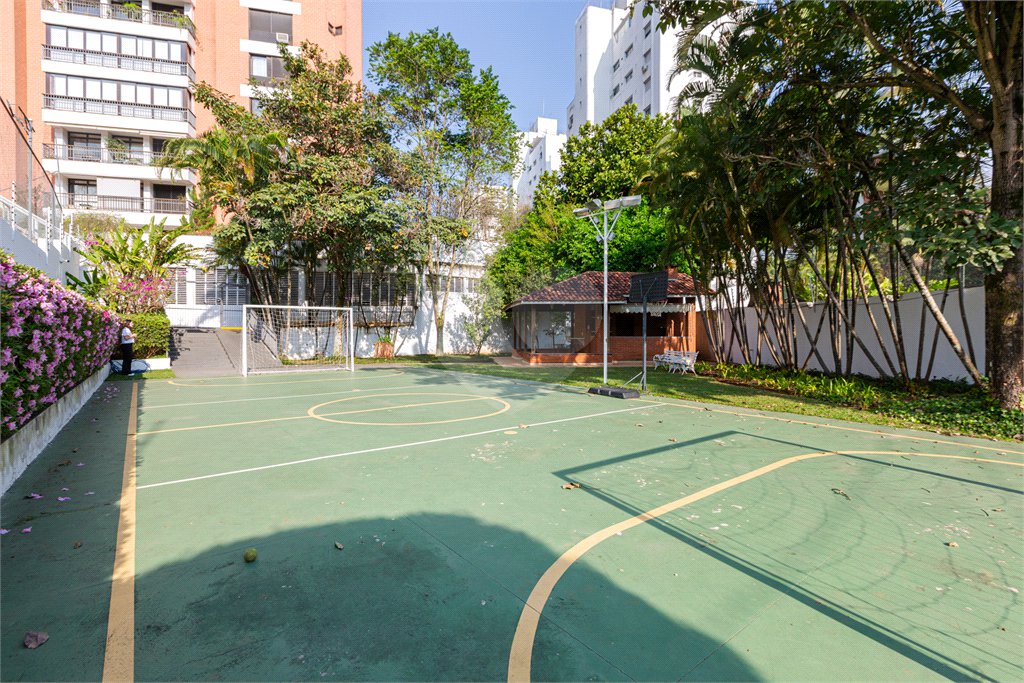 Apartamento à venda com 4 quartos, sendo 3 suítes,  em Real Parque, São Paulo, SP