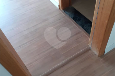 Terreno à venda com 3 suítes no condomínio Residencial Veneza, Mogi das Cruzes - SP