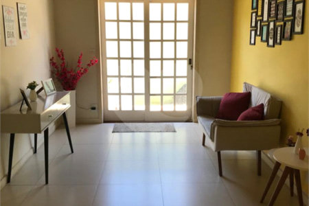 Sobrado à venda com 3 quartos, sendo 1 suíte, em Jardim América, Bragança Paulista, SP