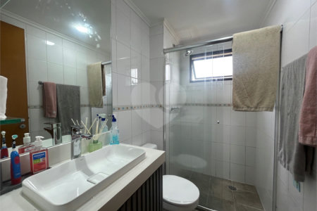 Apartamento à venda com 3 quartos, sendo 2 suítes, em Alto da Boa Vista, São Paulo, SP