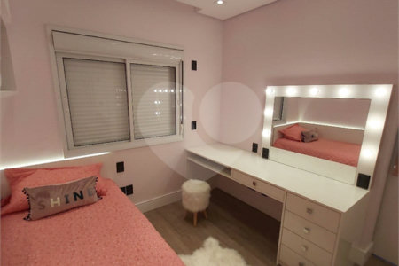 Apartamento à venda com 3 quartos, sendo 1 suíte, em Vila Mogilar, Mogi das Cruzes, SP