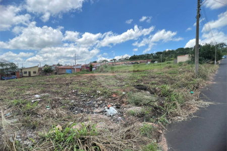 Terreno à venda em Descalvando/SP