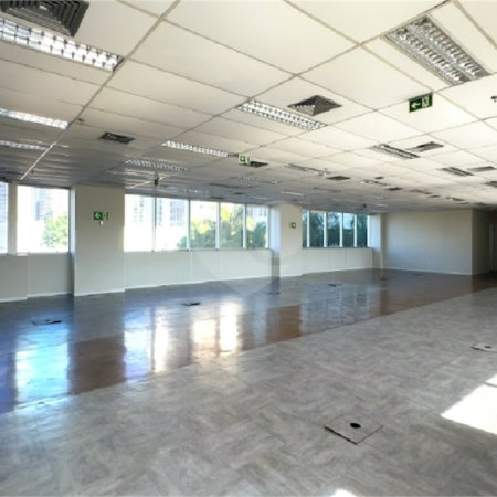 Sala para alugar com 1 quarto em Vila Cordeiro, São Paulo, SP