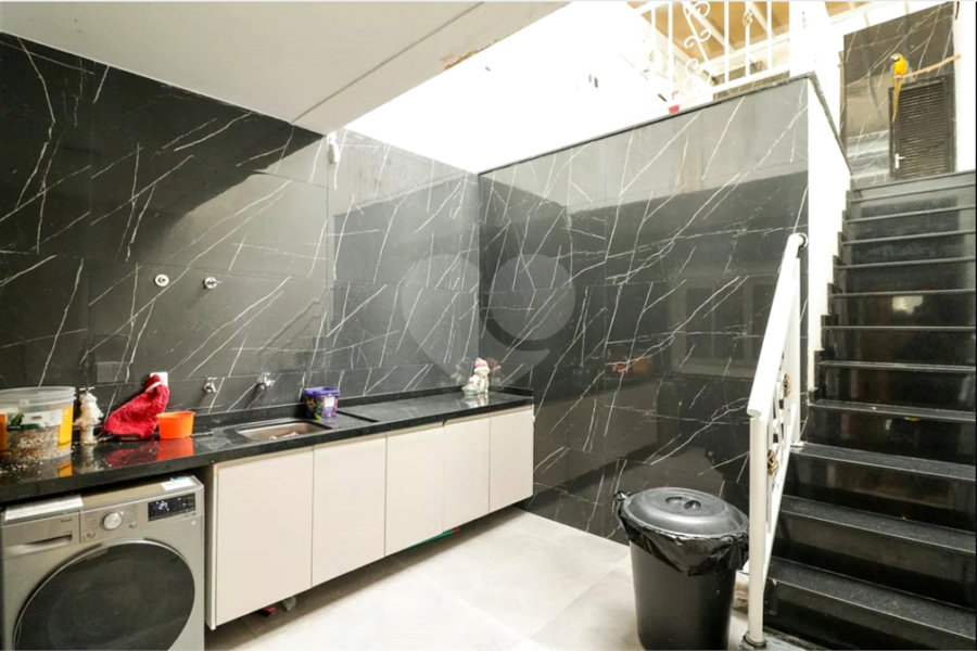 Casa à venda com 3 quartos, sendo 1 suíte, no condomínio Smile View, São Paulo - SP