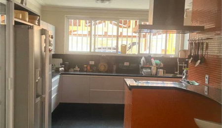 Casa à venda com 3 suítes em Chácara Granja Velha, Cotia, SP