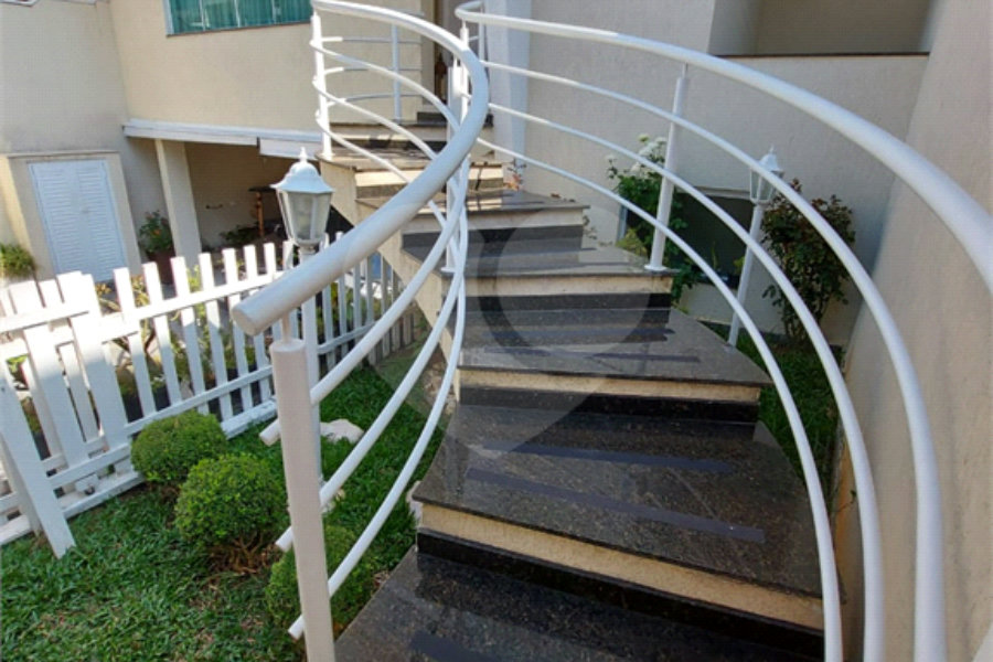 Casa à venda com 3 suítes em Santa Terezinha, São Bernardo do Campo, SP