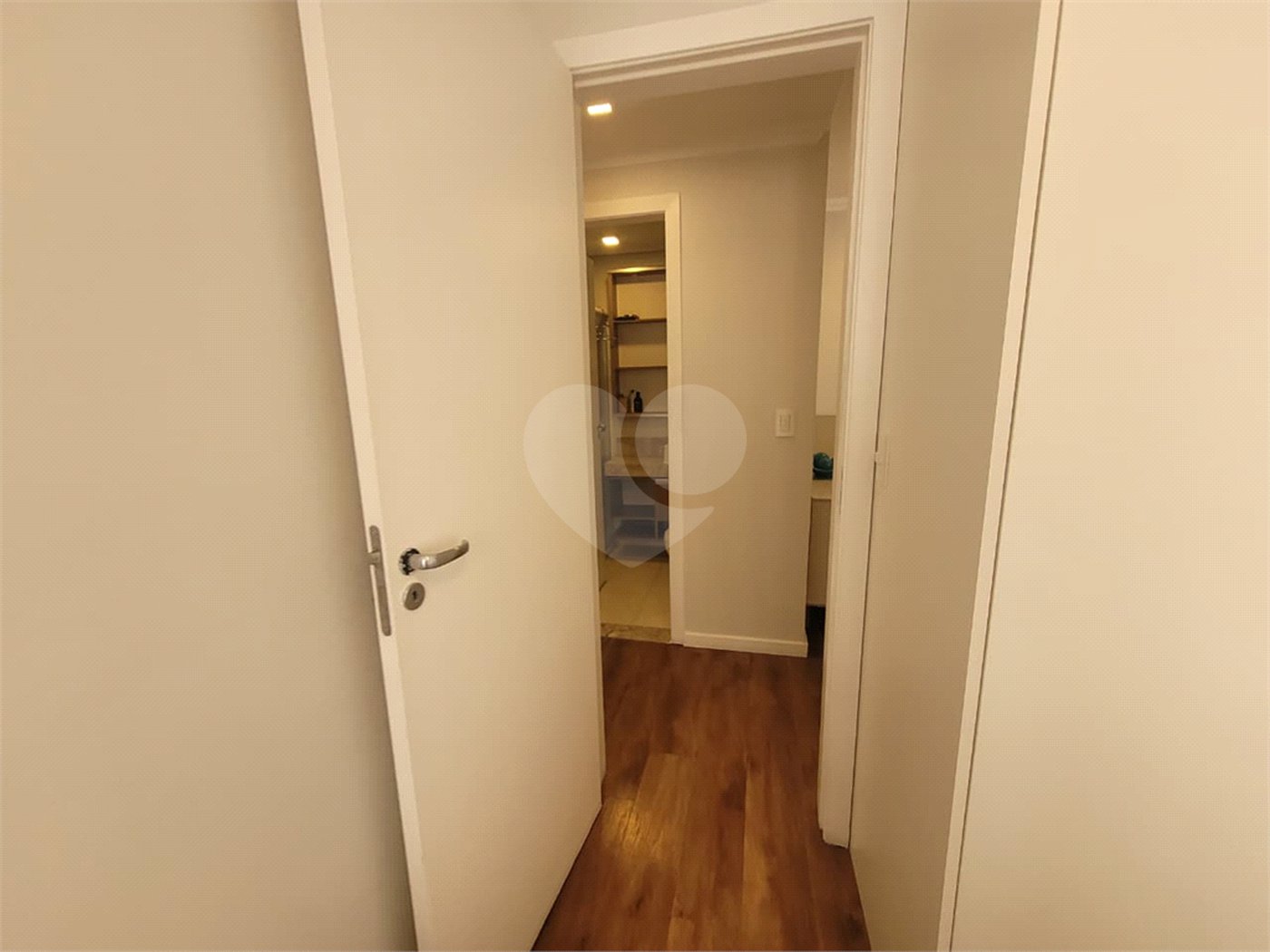 Apartamento à venda com 2 quartos, sendo 1 suíte, em Parque São Domingos, São Paulo, SP